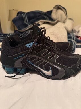 Nike Black and Blue Shox Athletic Sneakers size 9